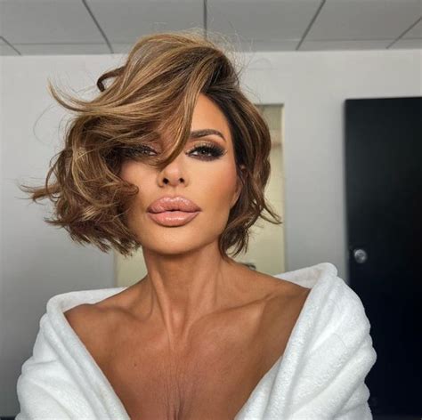 lisa rinna instagram nude|Lisa Rinna, 60, Goes Totally Nude in Mirror Selfie: ‘Celebrate It’